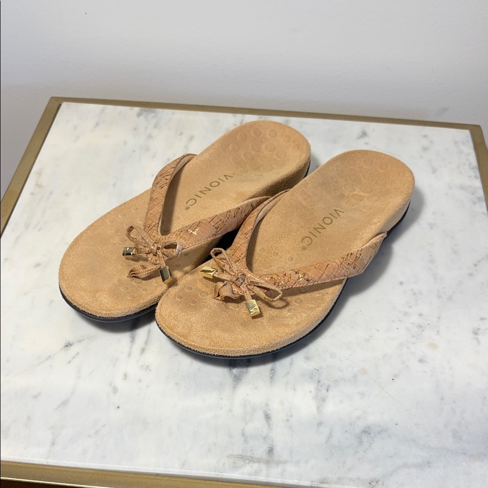 Vionic Tan Suede Bow Flip Flop Sandals